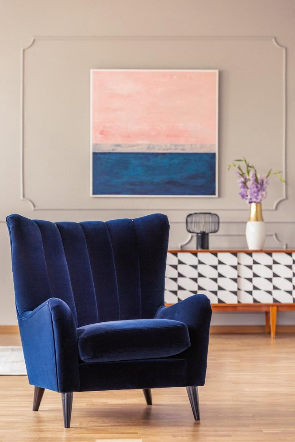 How to Remove Dust, Stains and Odors From Upholstered Furniture in the UAE